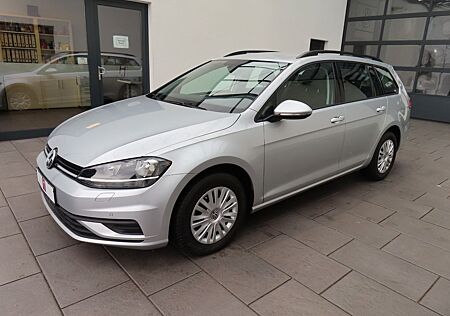 VW Golf Volkswagen VII 1.6 TDI SCR Variant Trend./SHZ/PDC/NAVI