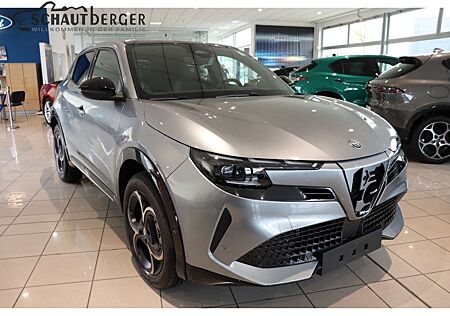 Alfa Romeo Junior Ibrida 1.2 VGT 48V-Hybrid Intensa El. Pan