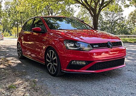 VW Polo Volkswagen 1.8 TSI DSG GTI GTI