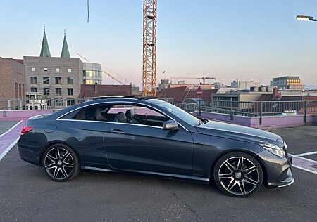 Mercedes-Benz E 250 Coupé Autom. - AMG PLUS PAKET