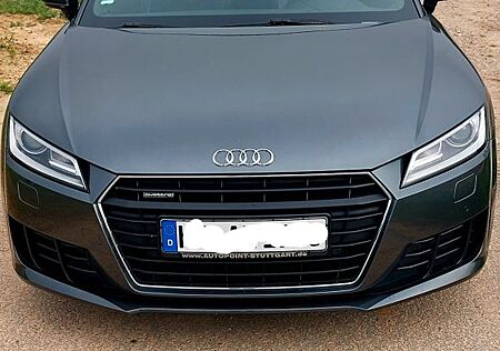 Audi TT Roadster 2.0 TFSI S tronic quattro -