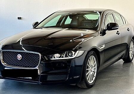 Jaguar XE E-Performance 163PS Prestige Automatik Pr...