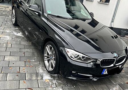 BMW 320i Touring Sport Line Sport Line