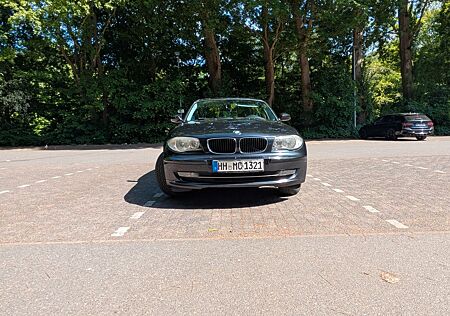 BMW 118i -