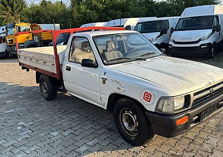 Toyota Hilux 2.4
