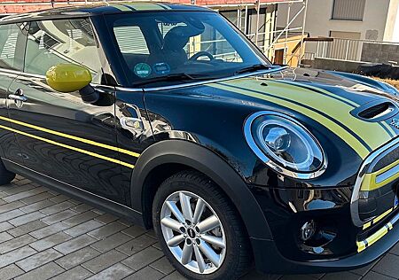 Mini Cooper SE Navi Kamera