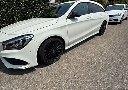 Mercedes-Benz CLA 220 Shooting Brake CLA 220 4MATIC DCT AM...
