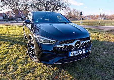Mercedes-Benz GLA 250 GLA 250e AMG-Line Navi Kamera Leder
