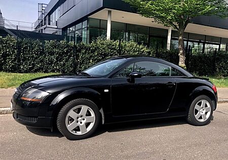 Audi TT Coupe 1.8T -
