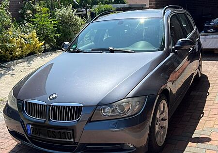 BMW 325i Touring**TÜV+REIFEN NEU**AHK**PANO