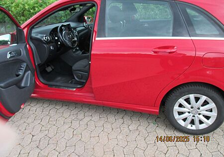 Mercedes-Benz B 200 d 4MATIC DCT Style Style