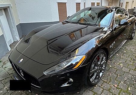 Maserati 4200 GranTurismo S 4.7 V8