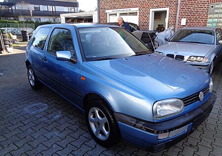 VW Golf Volkswagen 3 1.8 Alufelgen Ganzjahresreifen,el. Glassc