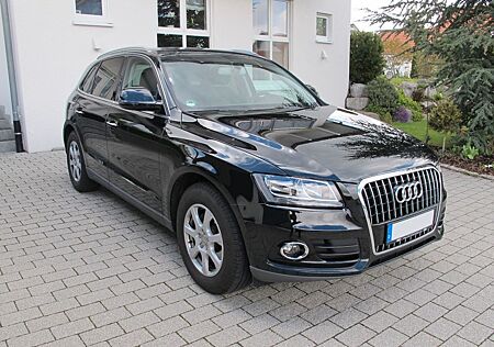 Audi Q5 2.0 TDI clean diesel AHK NAVI PANO