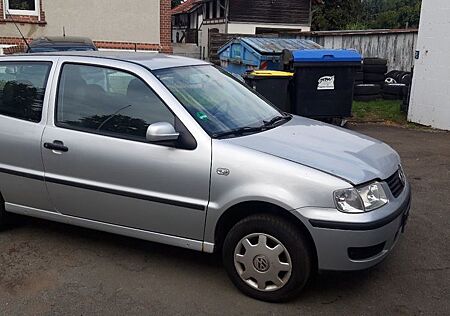 VW Polo Volkswagen 1.0 BASIS-HU neu-sauber