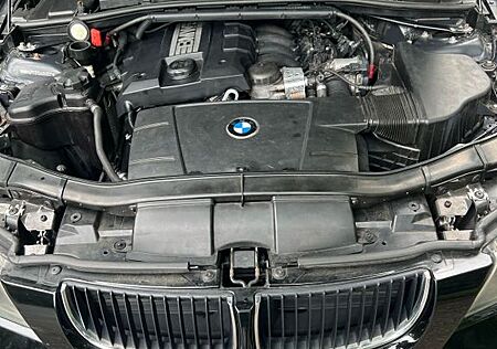 BMW 318i -