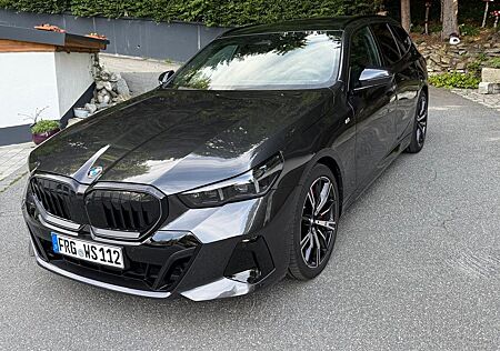 BMW 540d xDrive Touring A -