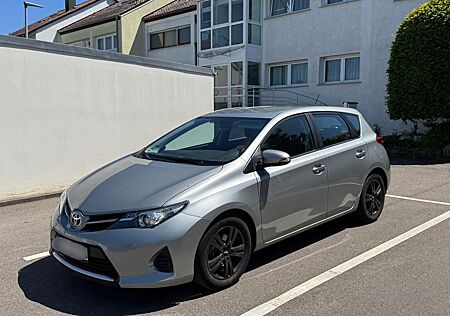 Toyota Auris 1,33-l-Dual-VVT-i -