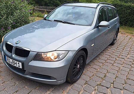 BMW 318i touring - Klima AHK Shzg