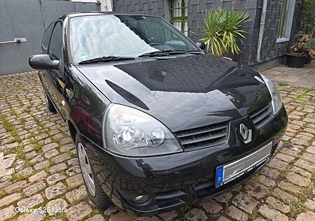 Renault Clio Campus 1.2 Campus 2007 schwarz