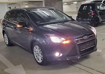 Ford Focus 2,0TDCi ps 163 09.2026 tuf Top Zustand