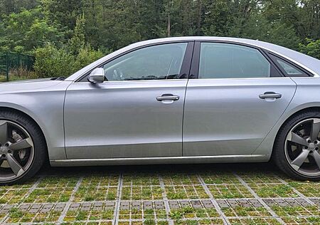 Audi A8 4.0 TFSI quattro