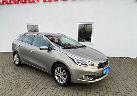 Kia Cee'd / 1.6 Sportswagon Dream Team/NAVI/PDC/LED/
