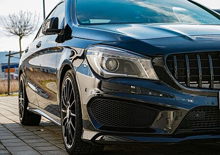 Mercedes-Benz CLA 250 DCT 4MATIC AMG Paket