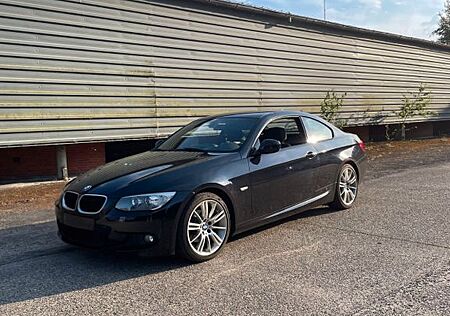 BMW 318i E92 - M-Paket/Gewindefahrwerk/M-Felgen