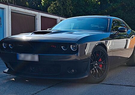 Dodge Challenger R/T 6.4L ScatPack - unfallfrei