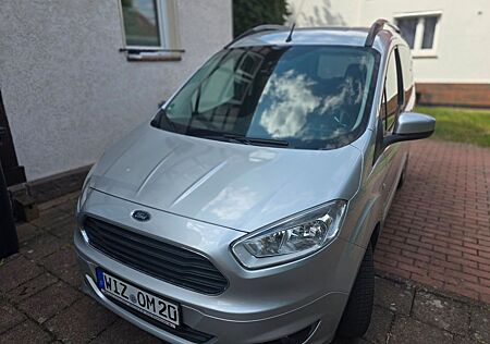Ford Tourneo Courier 1.0 EcoBoost 74kW Trend Trend