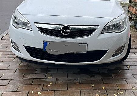 Opel Astra J