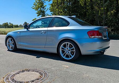 BMW 125i Coupé - 2. Hand, Handschalter, 150tkm