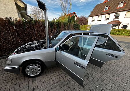 Mercedes-Benz E 280