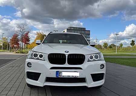 BMW X3 xDrive20i, M-Paket, TÜV NEU,