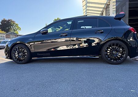 Mercedes-Benz A 35 AMG Mercedes-AMG A 35 4MATIC DCT Merced...
