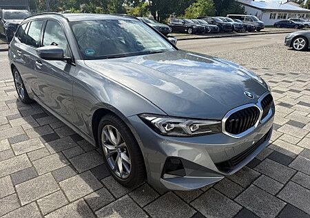 BMW 320d xDrive Touring Aut Live Cockp Navi LED SiHz