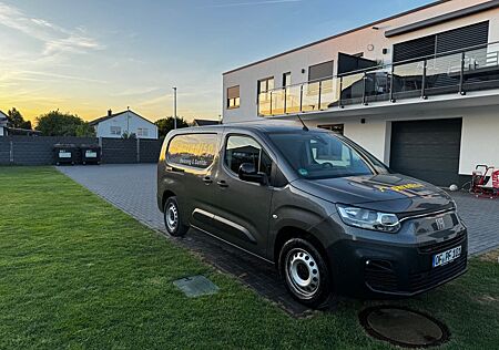 Fiat Doblo L2/H1 Grau Metallic +Fahrzeugeinrichtung