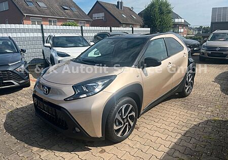 Toyota Aygo (X) Team D*Kamera, Sitzhzg, Carplay, Bi-Tone*