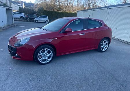 Alfa Romeo Giulietta Super 1,4.turbo.PDC .SHZ.KLIMA.17Zoll