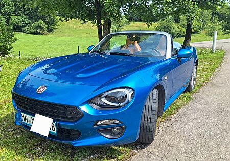 Fiat 124 Spider 1.4 Turbo Lusso Leder SzHz Kamera