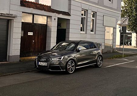 Audi S1 2.0 TFSI quattro / BOSE-System / H&R Federn