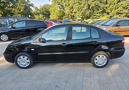 VW Polo Volkswagen Limousine 1.4 Basis