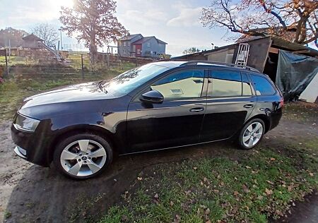 Skoda Octavia 2.0 TDI DSG Elegance Combi Elegance