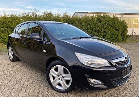 Opel Astra J EDITION Limousine °KLIMAANLAGE *TÜV NEU