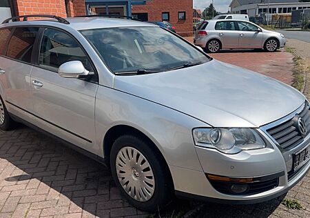 VW Passat Variant Volkswagen Passat Trendline AUITOMATIK 1HAND TÜV NEU