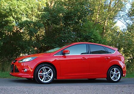 Ford Focus 1,6 EcoBoost 110kW Sport