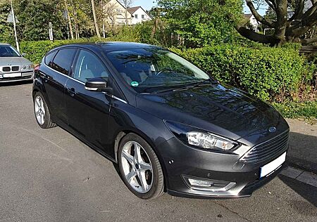 Ford Focus TITANIUM EcoBoost 92kW