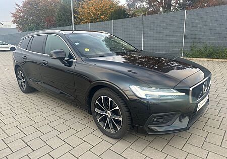 Volvo V60 Kombi D3 Executive Geartronic/Leder/KAM/NAV!