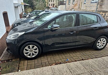 Peugeot 208 PureTech 82 Active Active
